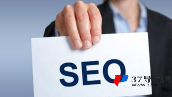 利用视频背景优化网站：增强视觉与 SEO 吸引力